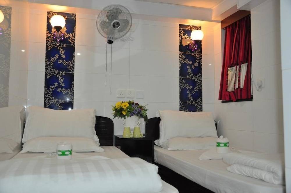 Premium Lounge 2