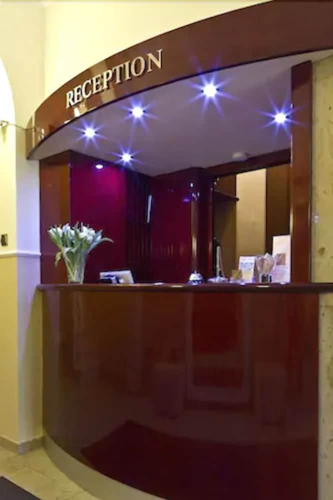 Buchholz Downtown Hotel 2