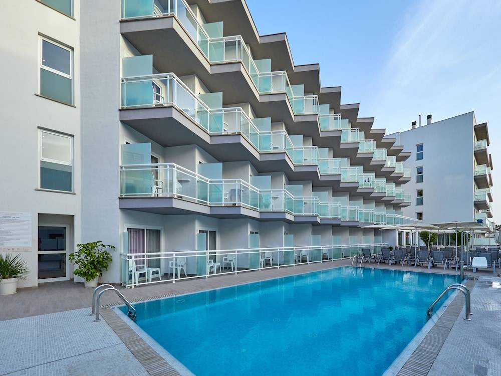 BQ Amfora Beach - Adults Only 1