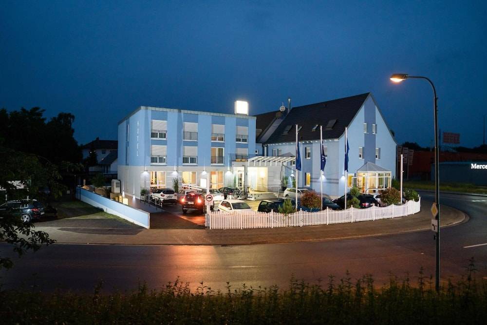 Hotel Restaurant Vater Rhein 1