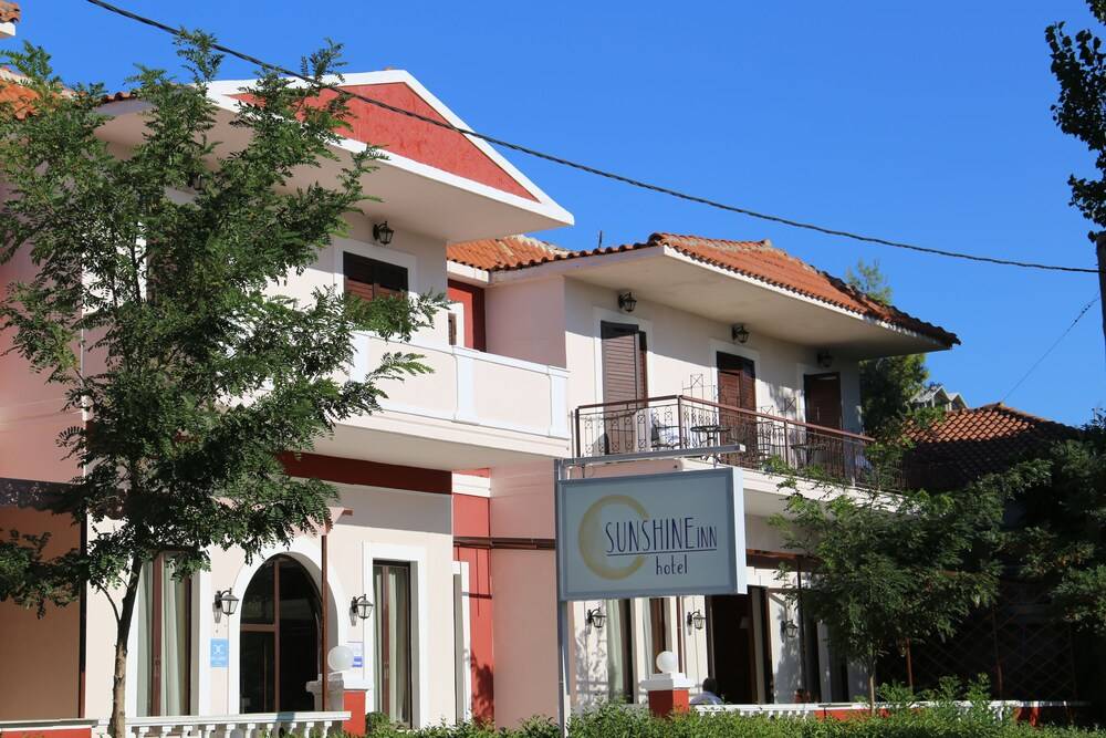 Sunshine Inn Hotel 1