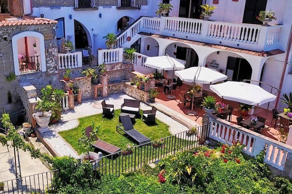 Casa Angelieri 1