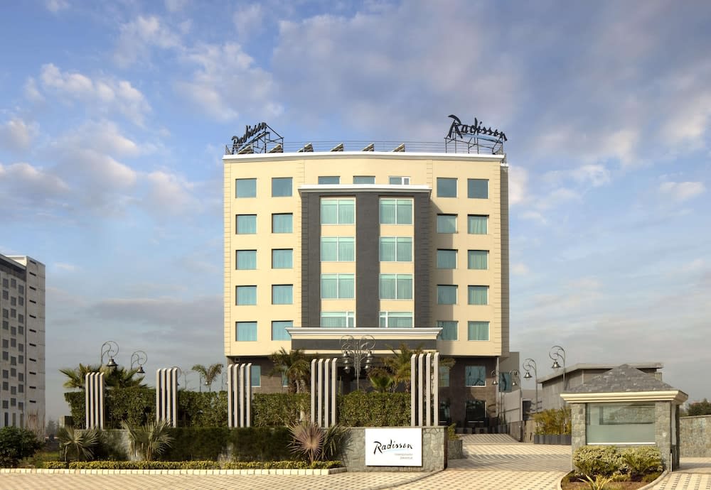 Radisson Chandigarh Zirakpur 1