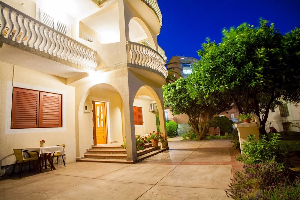 Vila Mitrovic 1