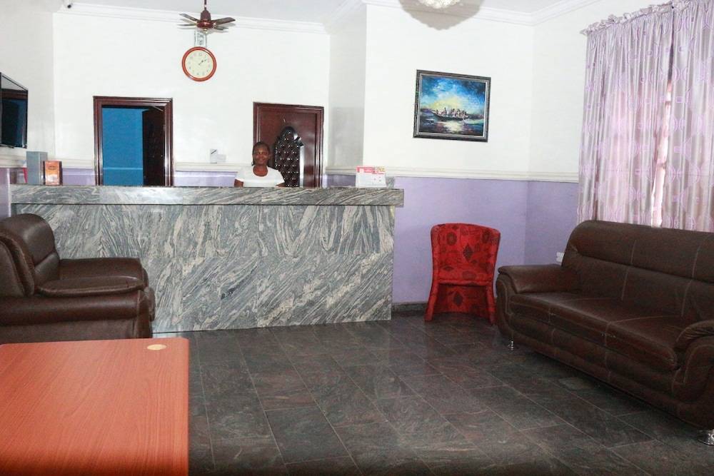 L & L Executive Hotels and Suites 2