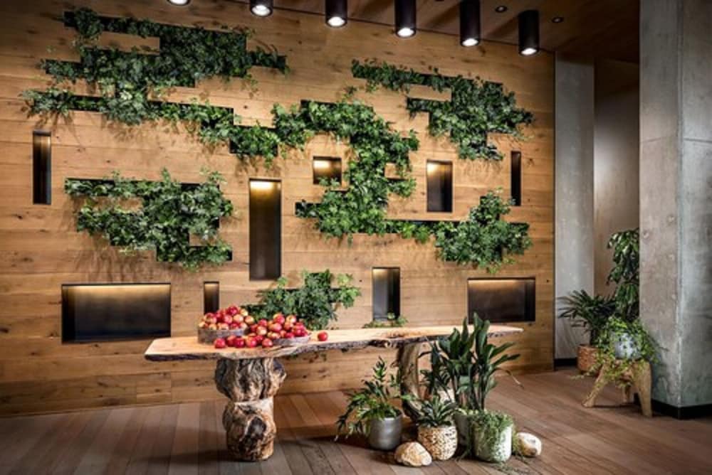 1 Hotel Toronto 2
