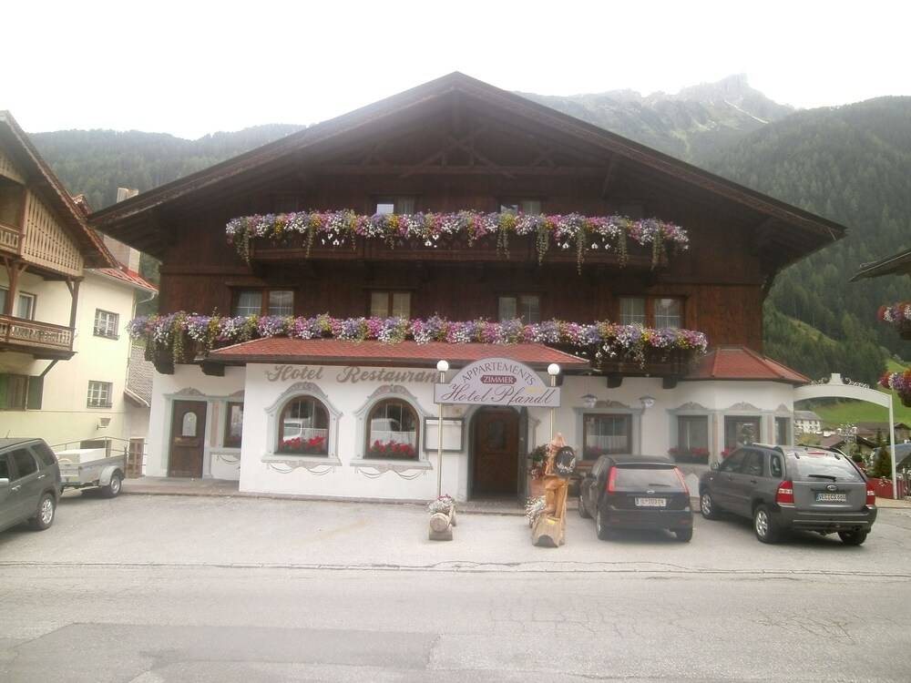Hotel Garni Pfandl 1