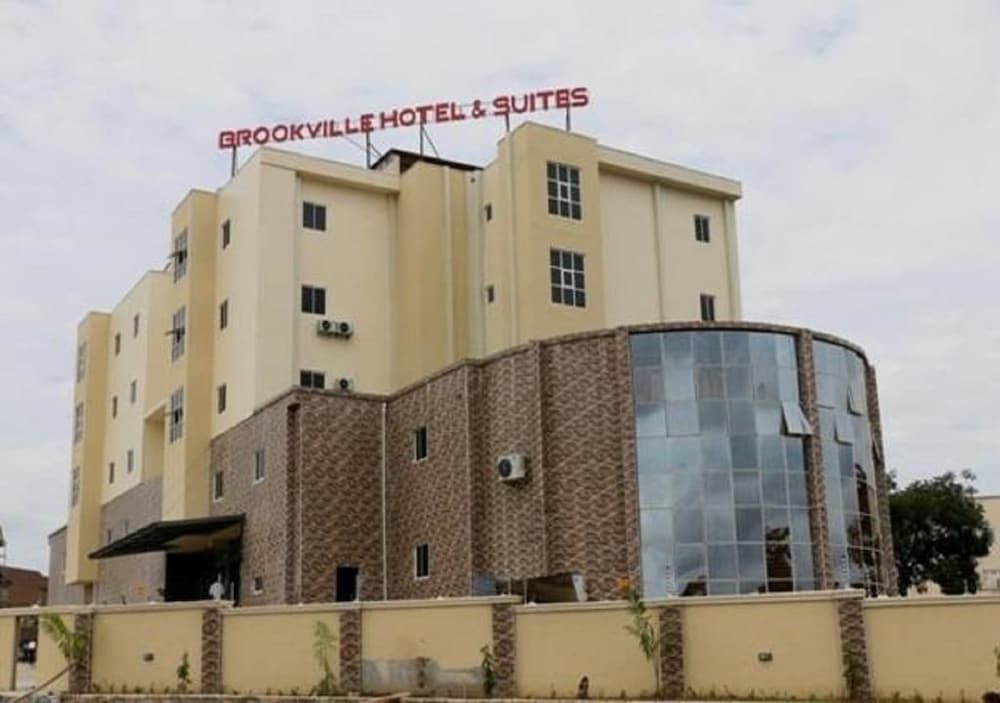 Brookville Hotel & Suites 1