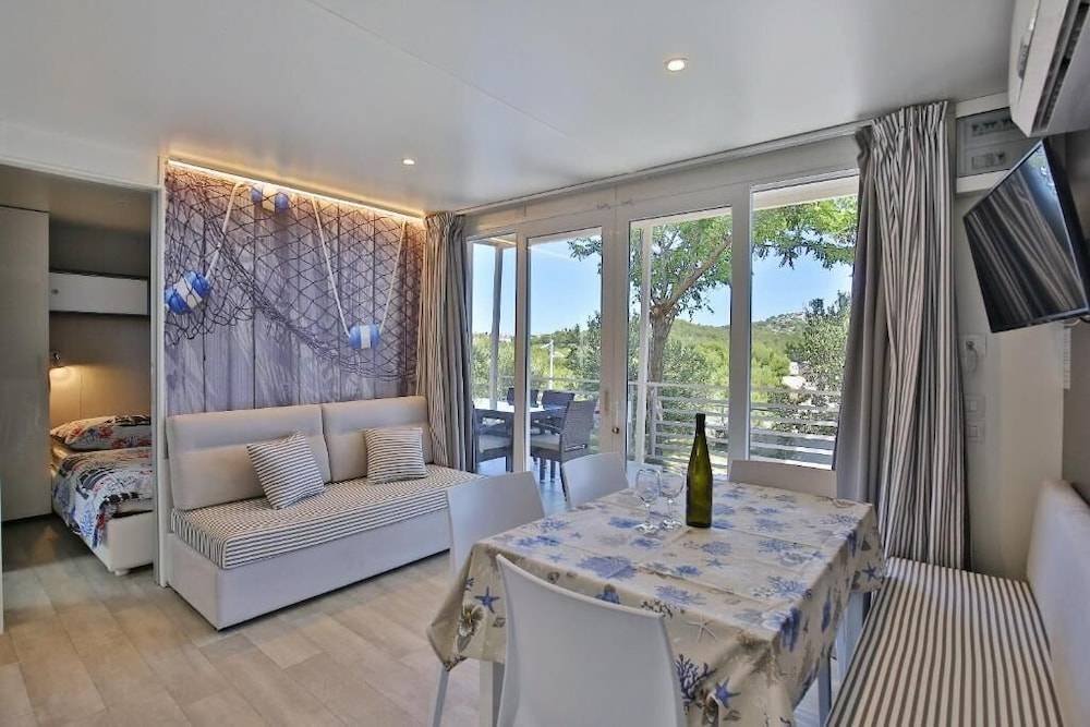 ARIA Mobile Home, Oaza Mira 5 Star Camping, Dalmatia 1