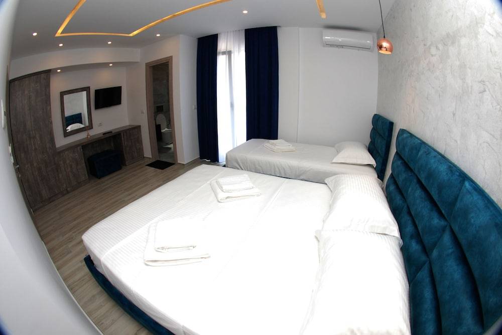 Kuburi Hotel 2