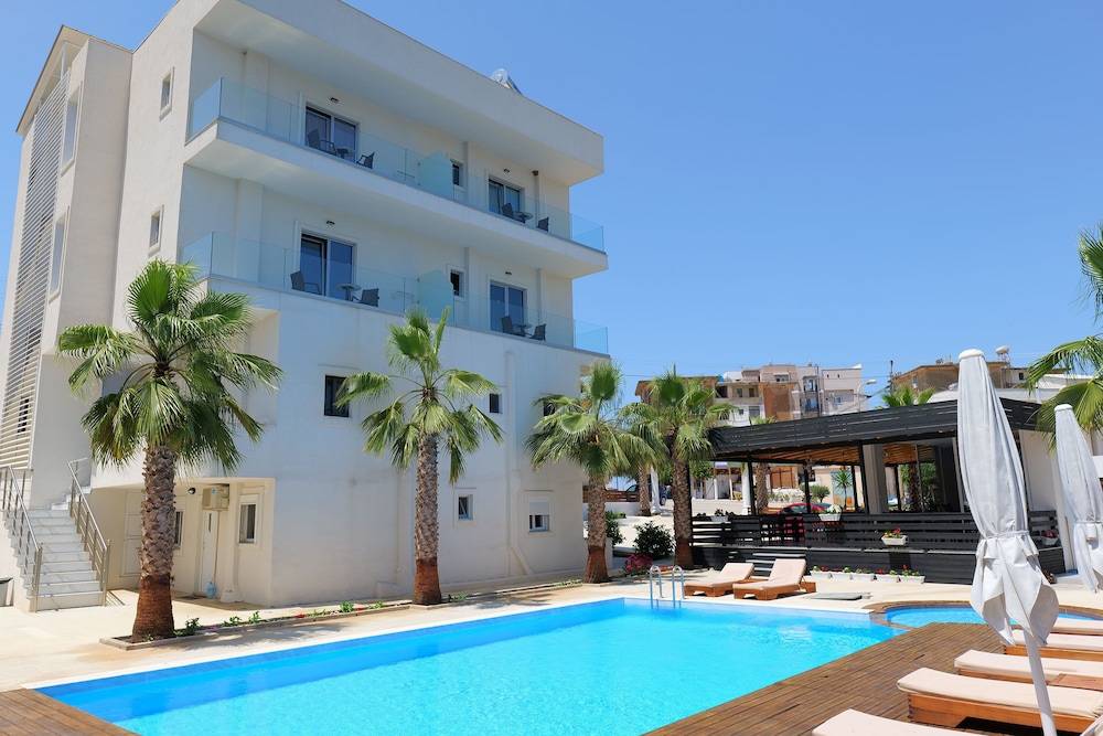 Kuburi Hotel 1