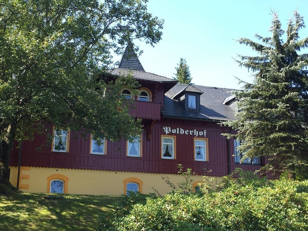 Ferienanlage Zum Silberstollen 2 Häuser am Berg Polderhof und Weißeritzhütte 1