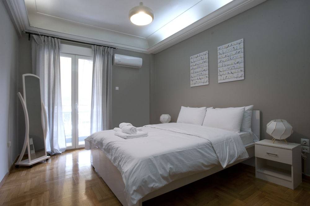Modern Comfortable Apartment 2