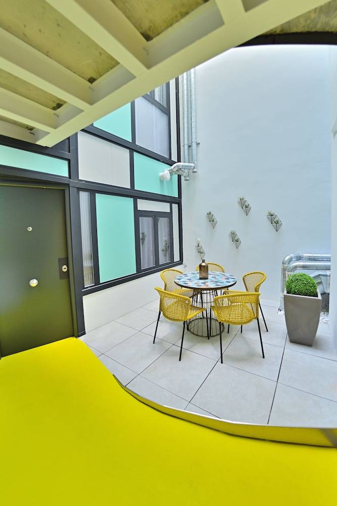 MyFlats Luxury Downtown 2