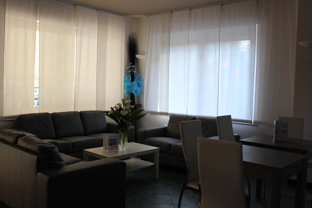 Hotel Emma 2