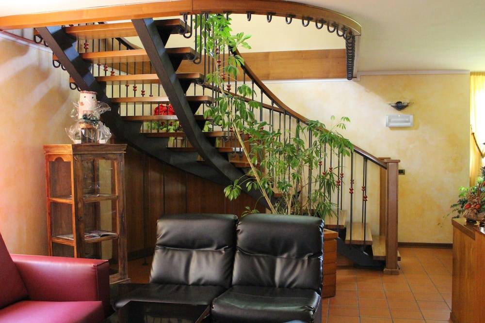 Smart Hotel Renzi 1