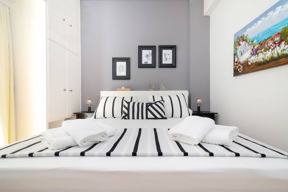 Athena by Heloni Apartments 2
