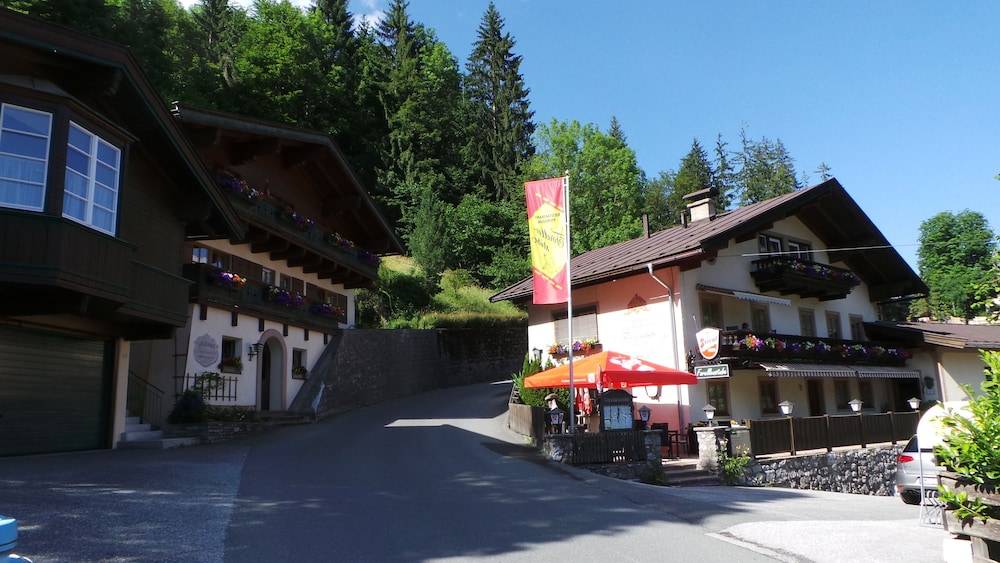 Forellenstube 1