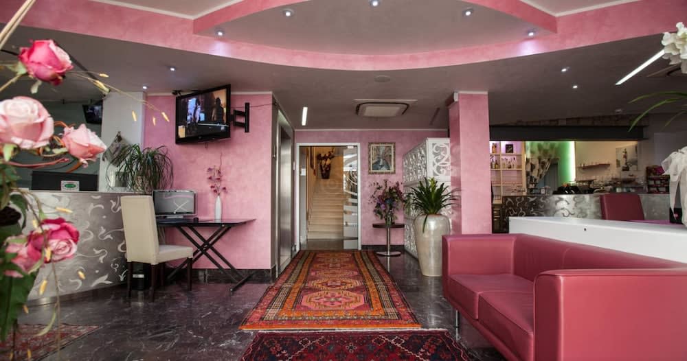 La Grotta Hotel 2