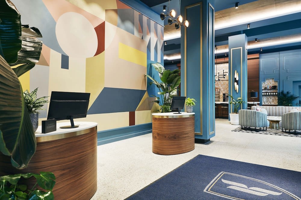 Kinley Cincinnati Downtown, a Tribute Portfolio Hotel 2