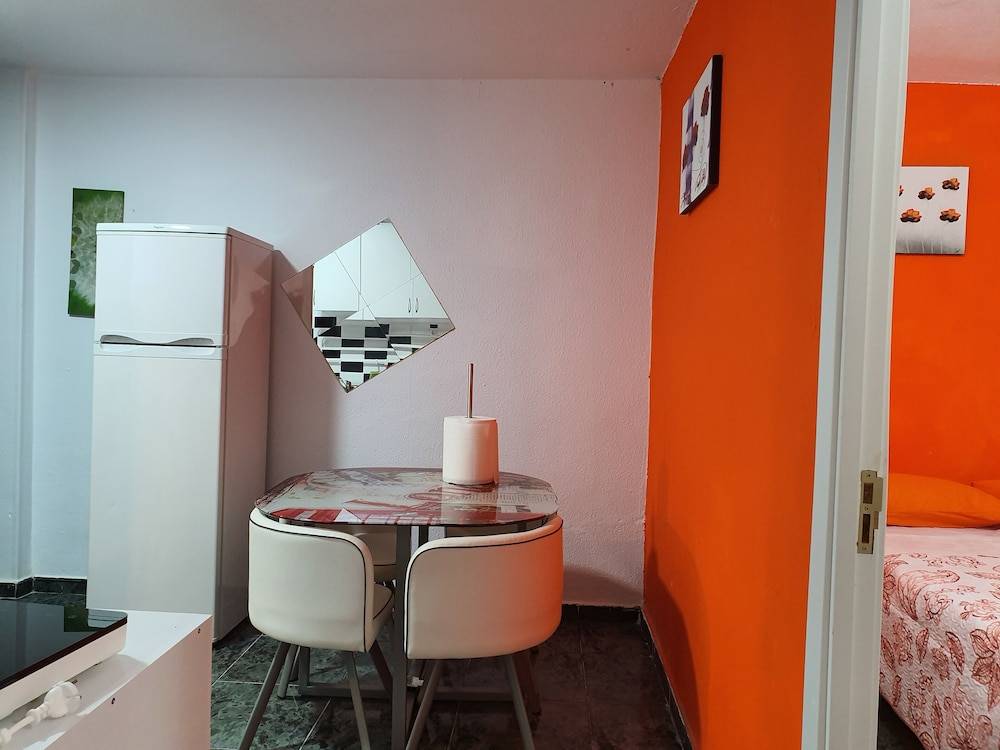 Low Cost Room Plaza de Hierro II 2