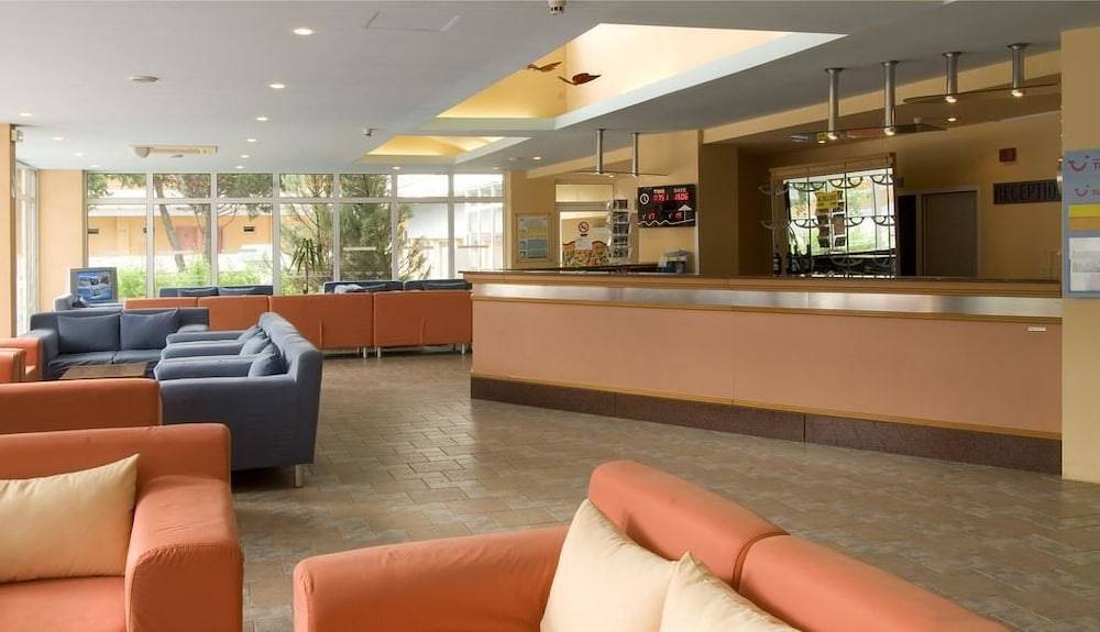 Hotel Oasis 2