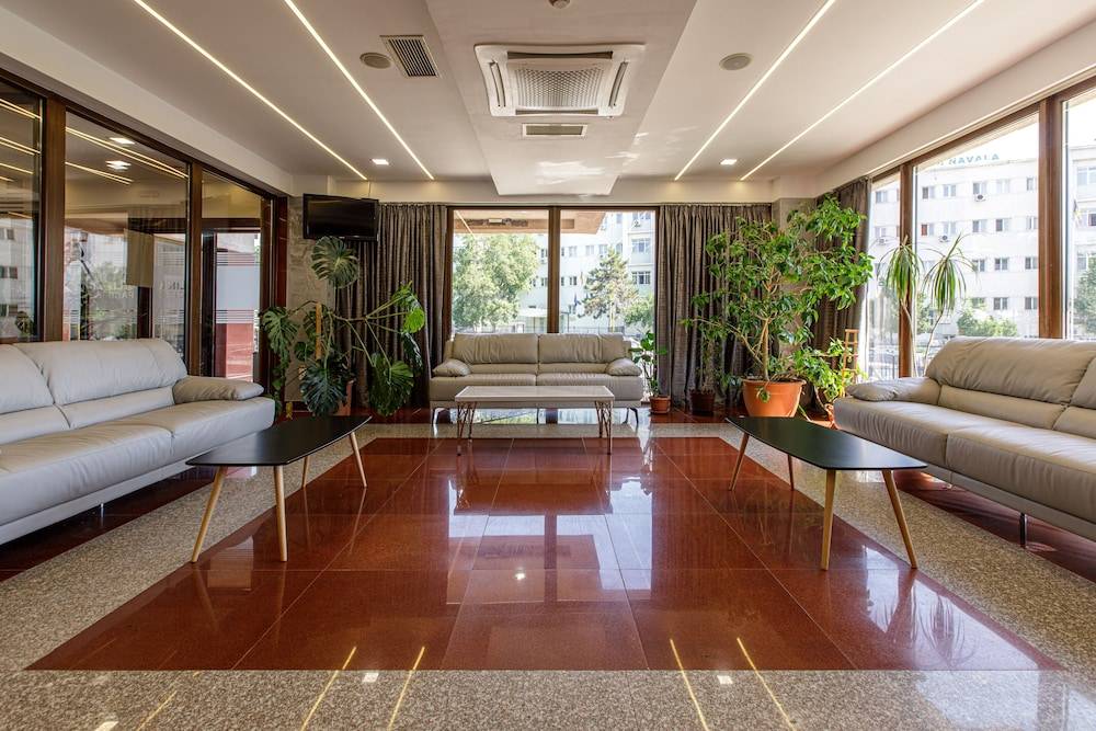 Lira Pacific Aparthotel 2