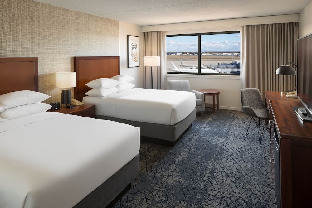 Sheraton Hartford Hotel at Bradley Airport 1