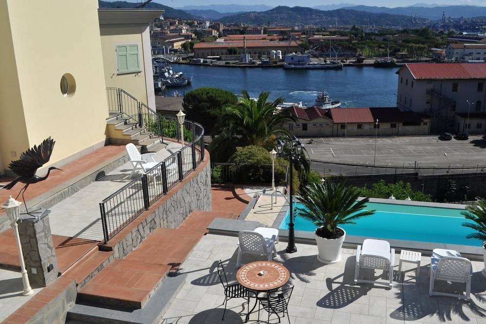 Villa Nina 1