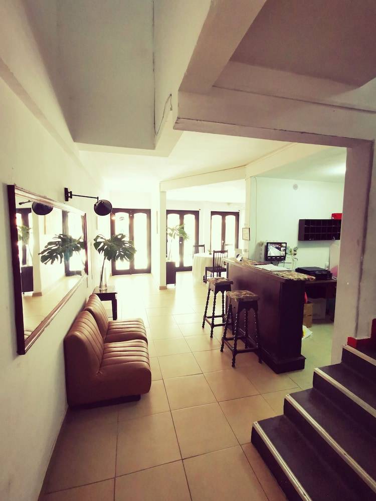 Costanera Hostel Asuncion 2