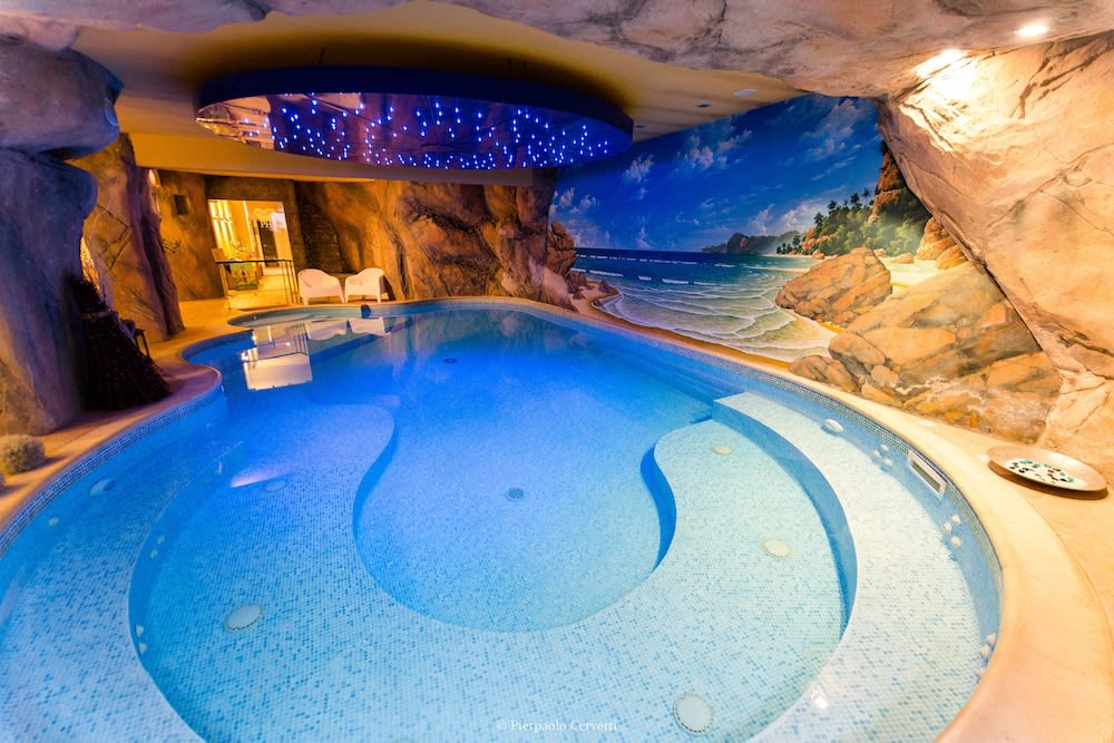 Paradise Hotel & Wellness 1
