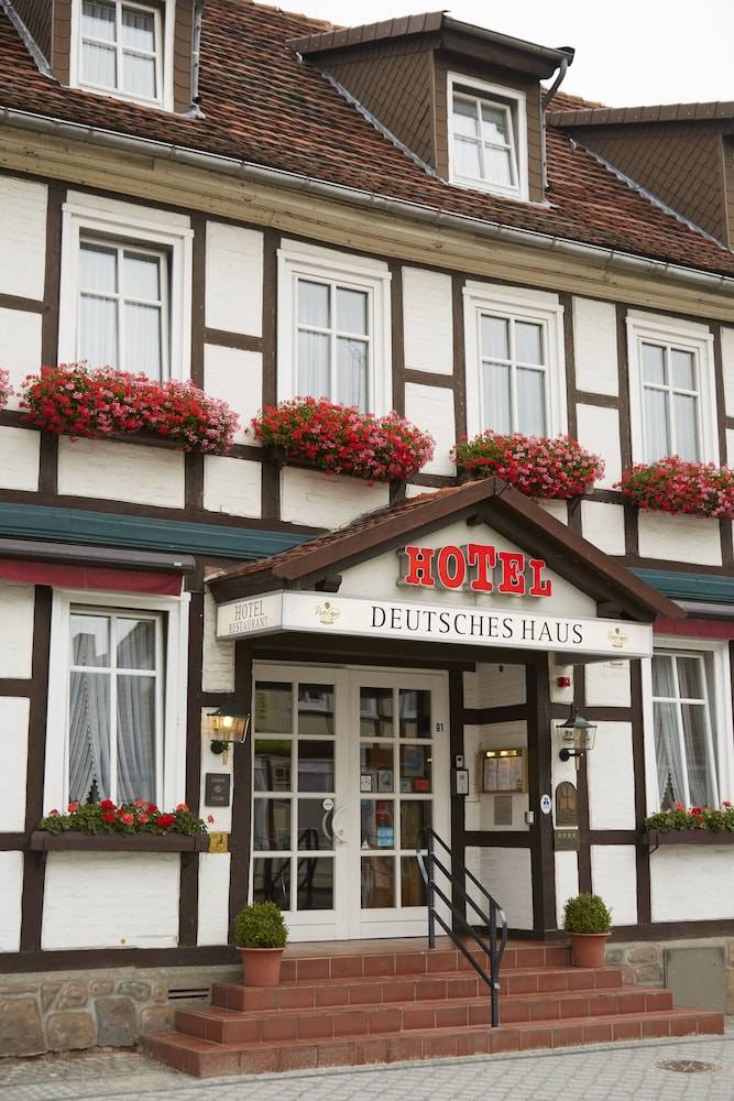 Flair Hotel Deutsches Haus 1