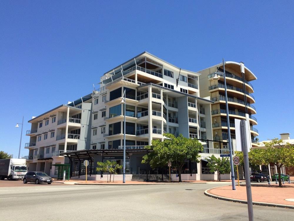 Spinnakers by Rockingham Apartments 1