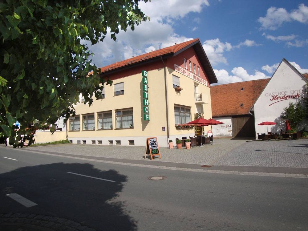 Hotel Gasthof Herderich 1