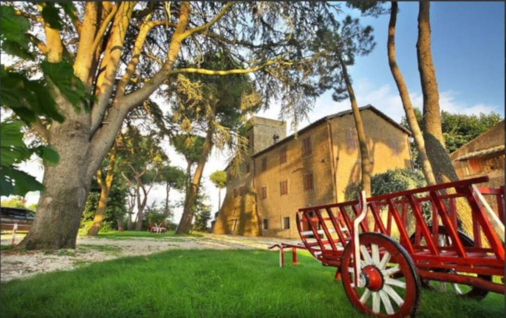 Antico Borgo La Commenda 1