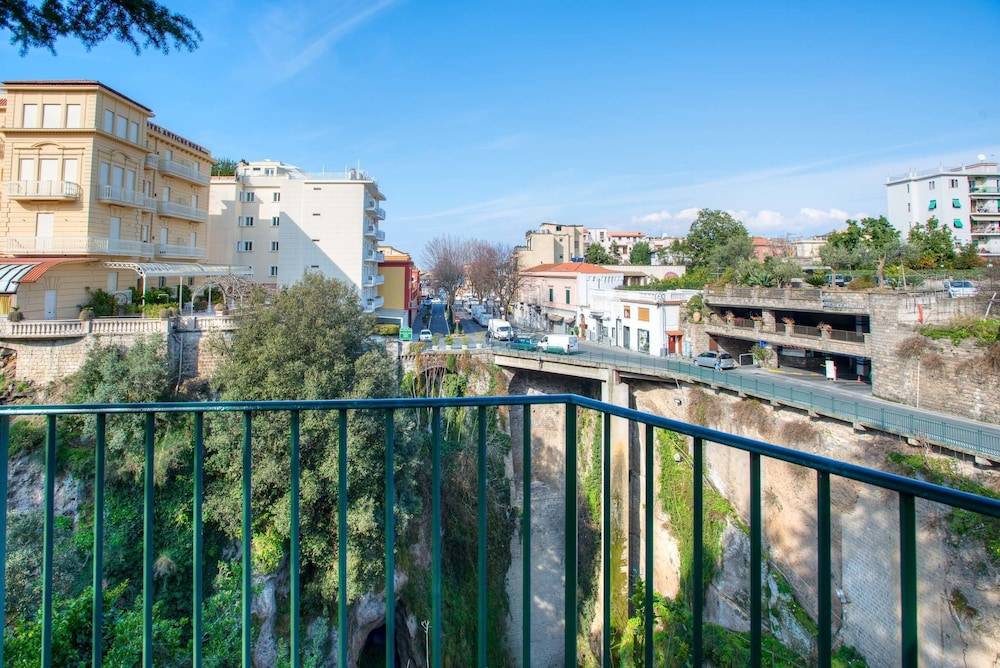 Relais La Rupe 1