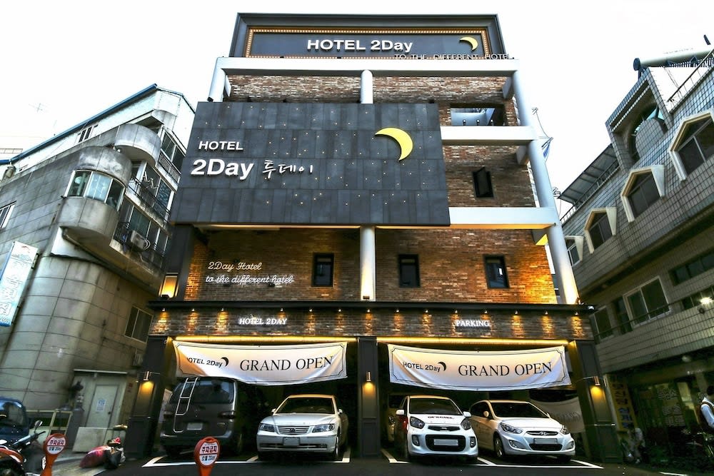 2day Hotel 1