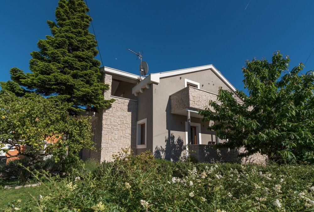 Villa Lucica Trogir 1
