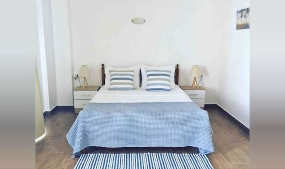 Grande Blue Suites with private bay 2