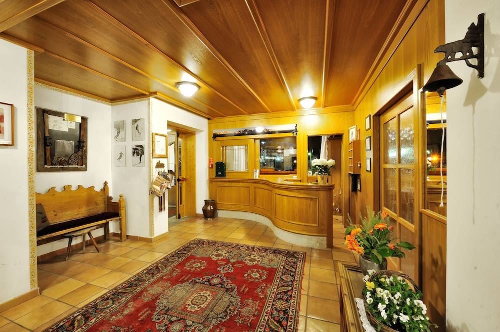 Hotel Montana 2