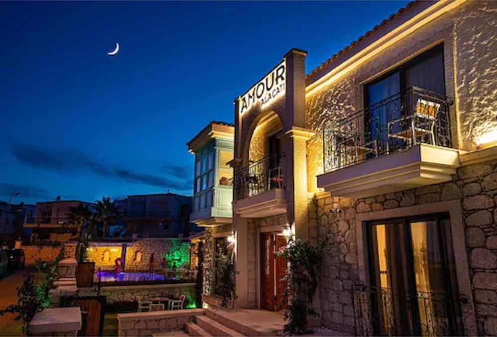 Amour Alacati Butik Otel 1
