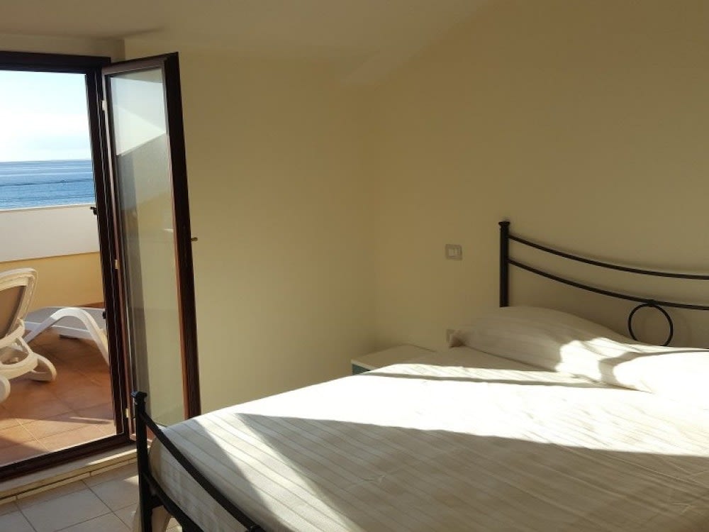 Il Borgo Della Marinella 2