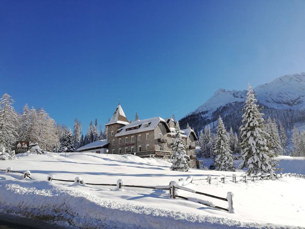 Hotel Castel Latemar 1