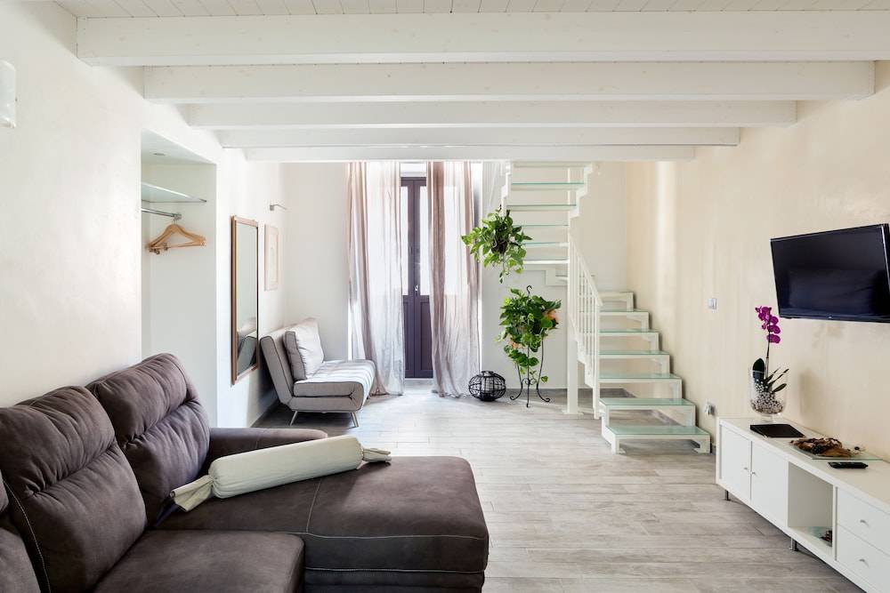 Scuto Home 1