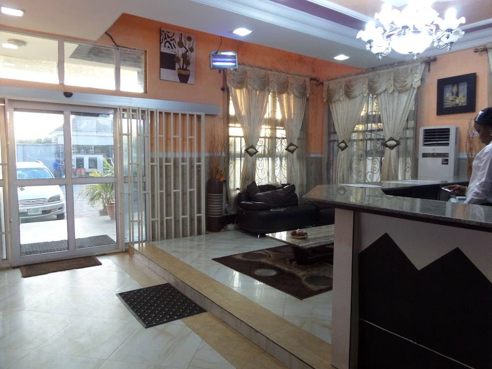 Alheri Suites 1