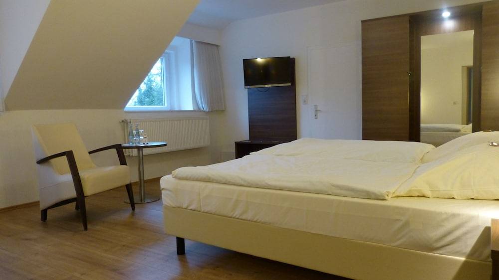 Kluster Hof 1