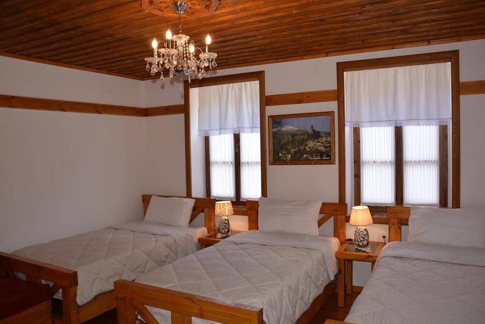 Hotel Bebej Tradicional 2