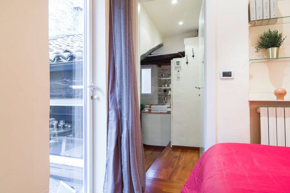 GuestHost - Bologna Rainbow Apartment 2