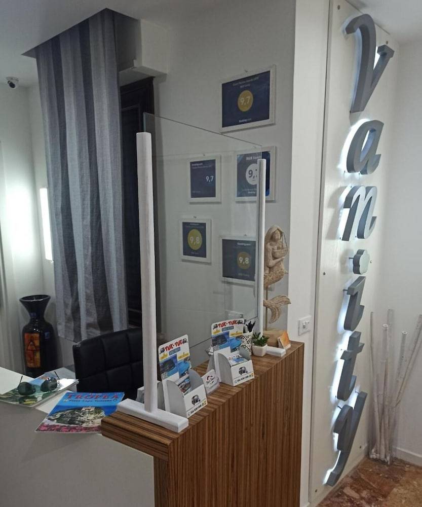 B&B Vanity 2