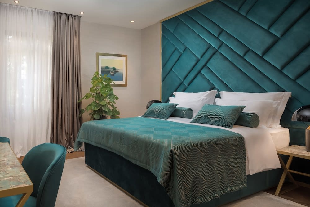 Five Elements Luxury Rooms 1